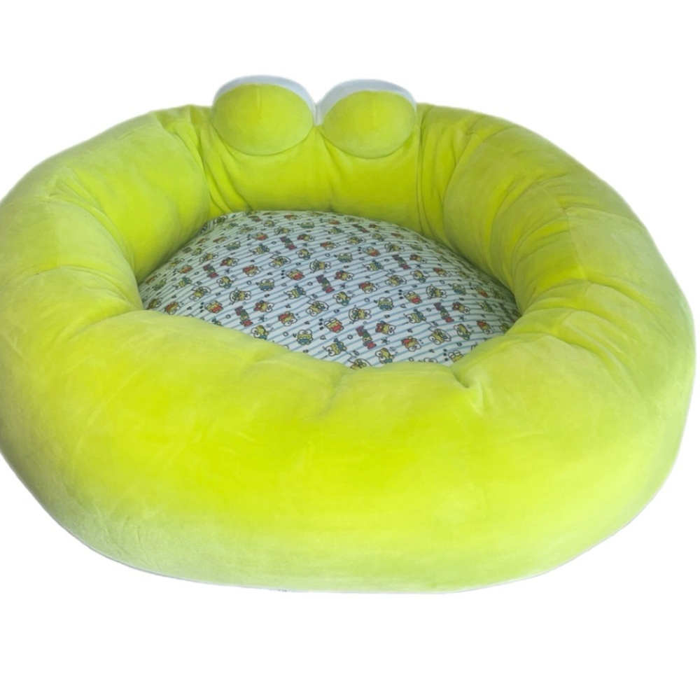 Hello Kitty Sanrio Keroppi pet bed. - Picture 3 of 14